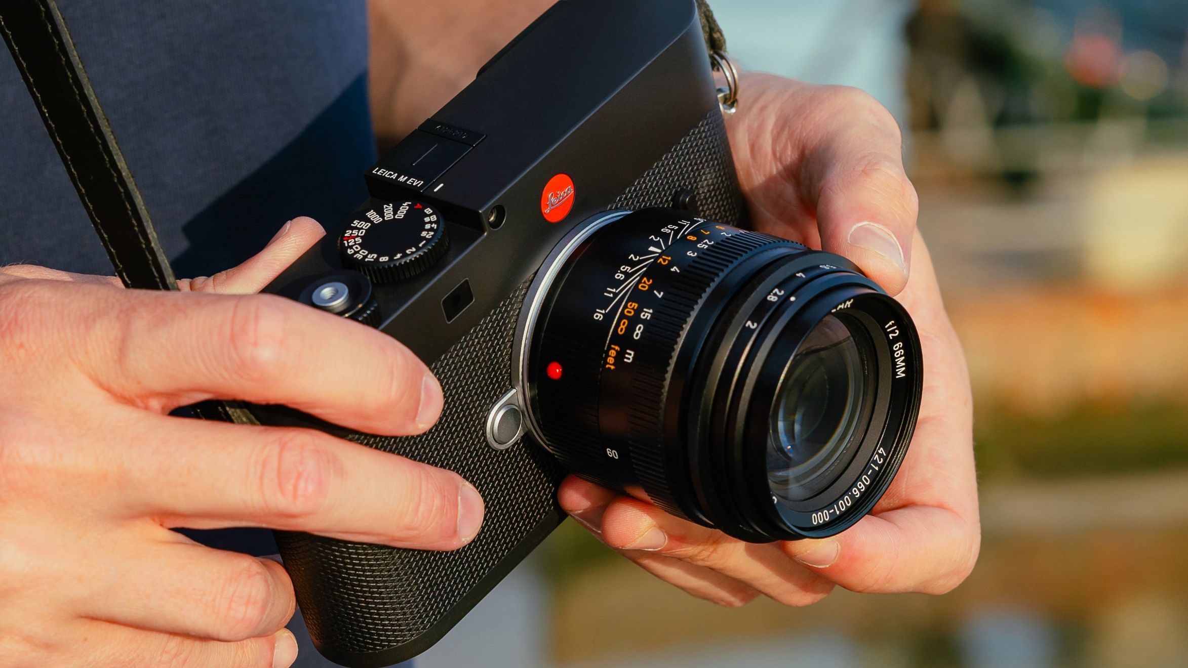 Leica Summicron-M 66 f/2