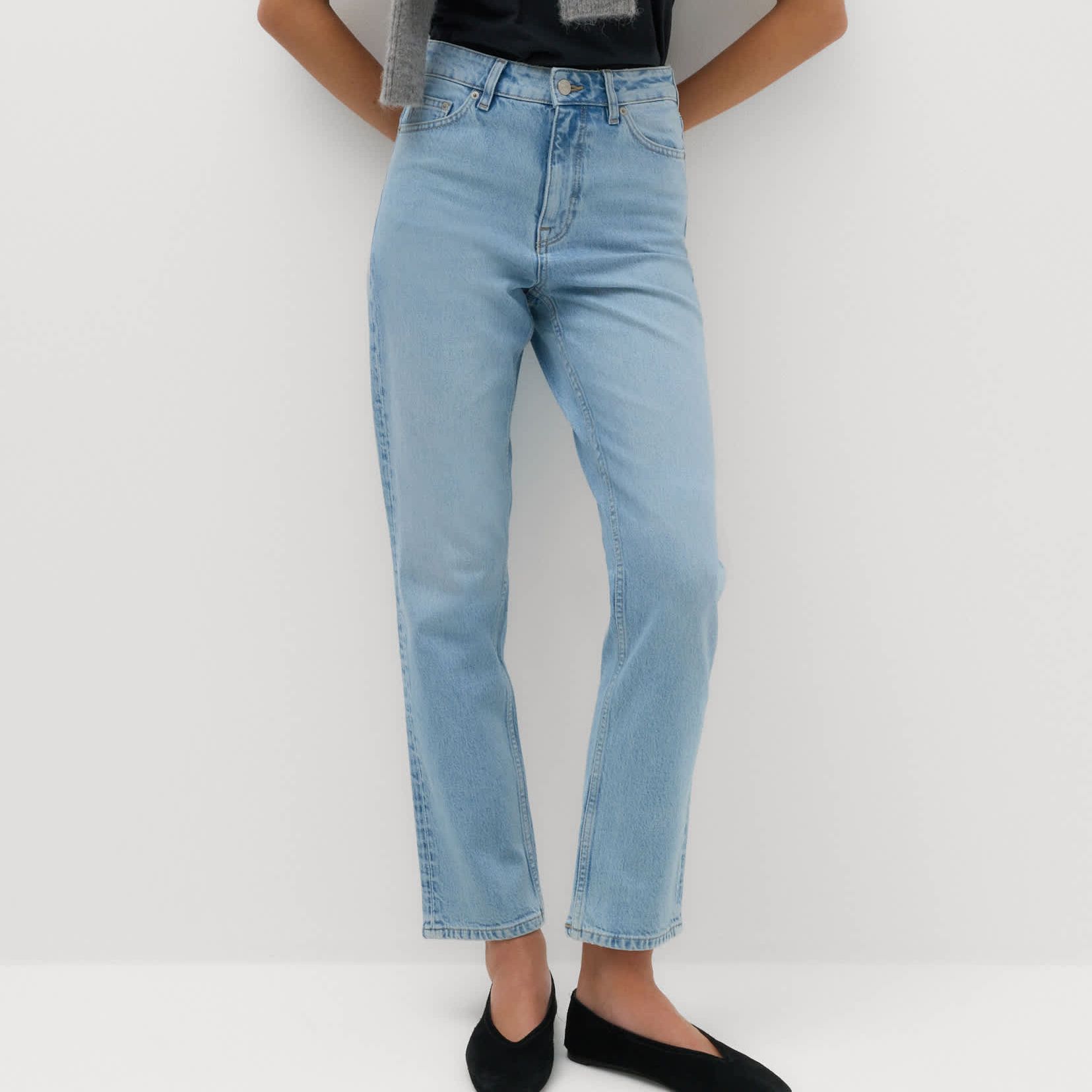 Mid Rise Straight Leg Ankle Length Jeans