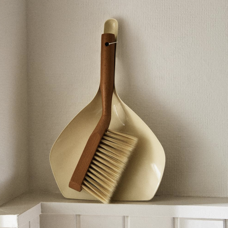 zarahome dustpan and brush