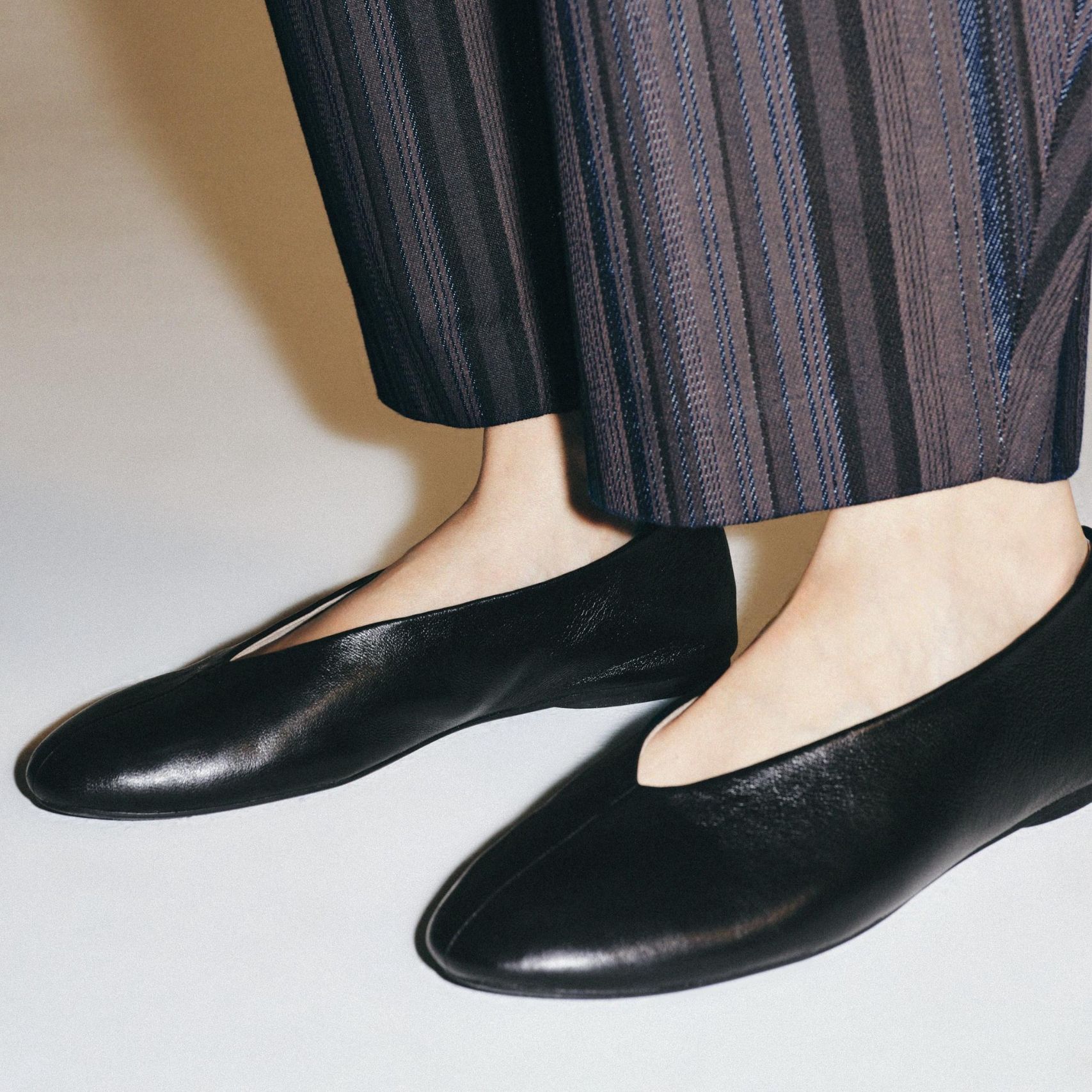 Flat Leather Ballet Flats - Black - 2