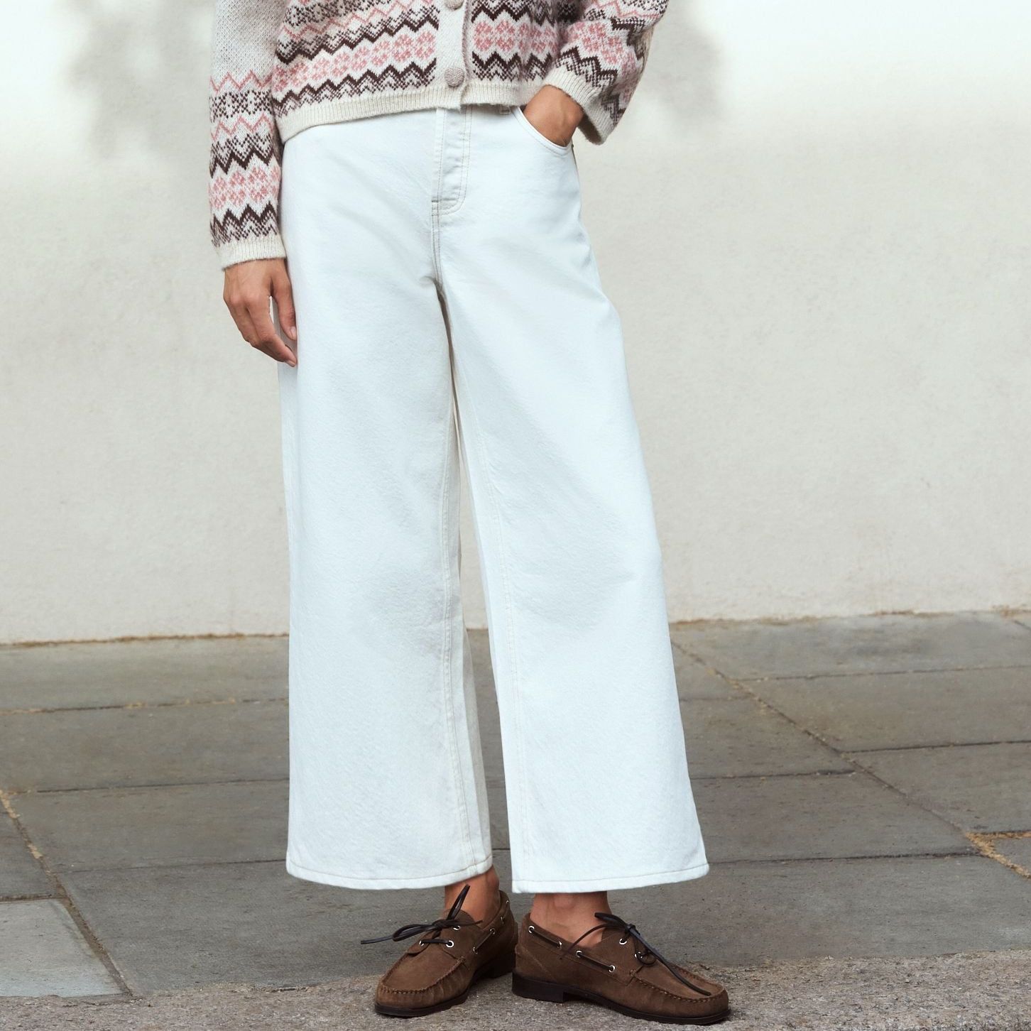Ecru Wide Leg Cropped Jeans - Size 6 R