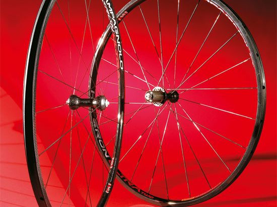 Hyperon Ultra carbon wheels | Campagnolo