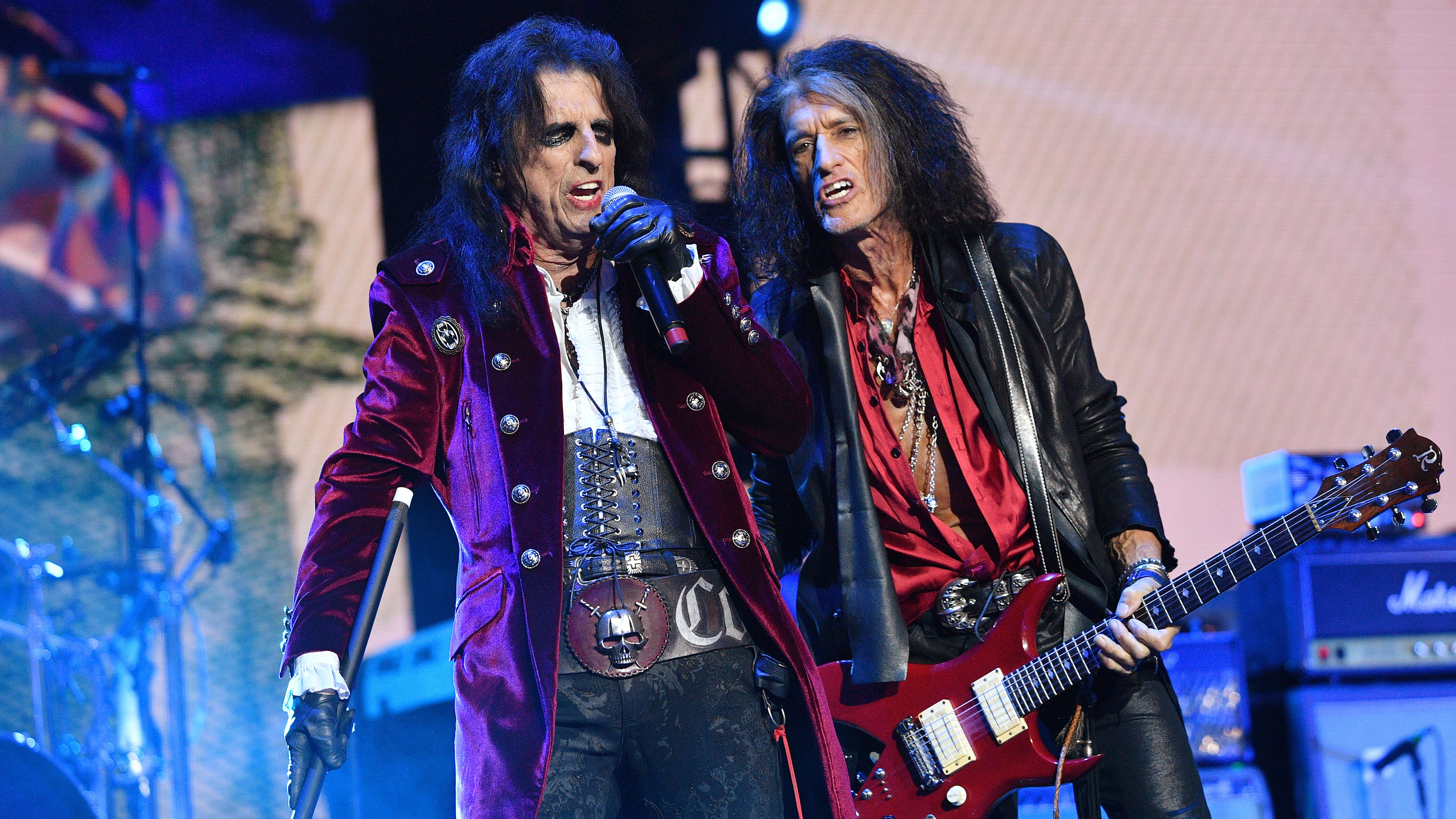LONDON, ENGLAND - JULY 09: (EDITORIAL USE ONLY) Alice Cooper and Joe Perry of Hollywood Vampires perform at The O2 Arena on July 09, 2023 in London, England. (Photo by Jim Dyson/Getty Images)