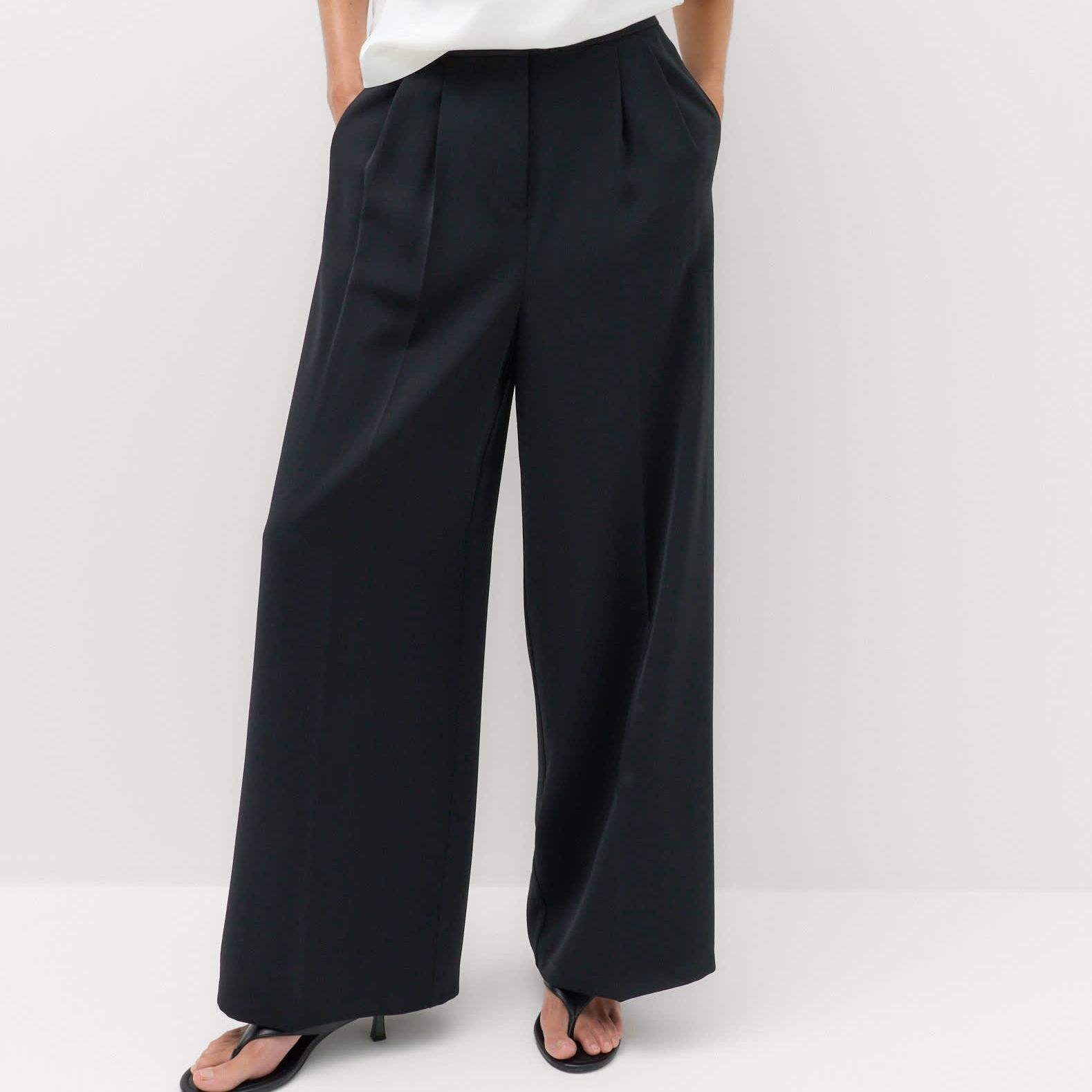 Pleated Wide Leg Trousers