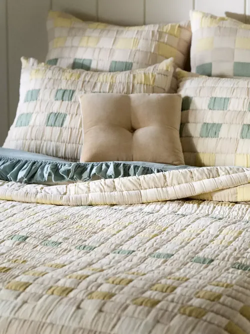 Sonya Matelasse Bedspread