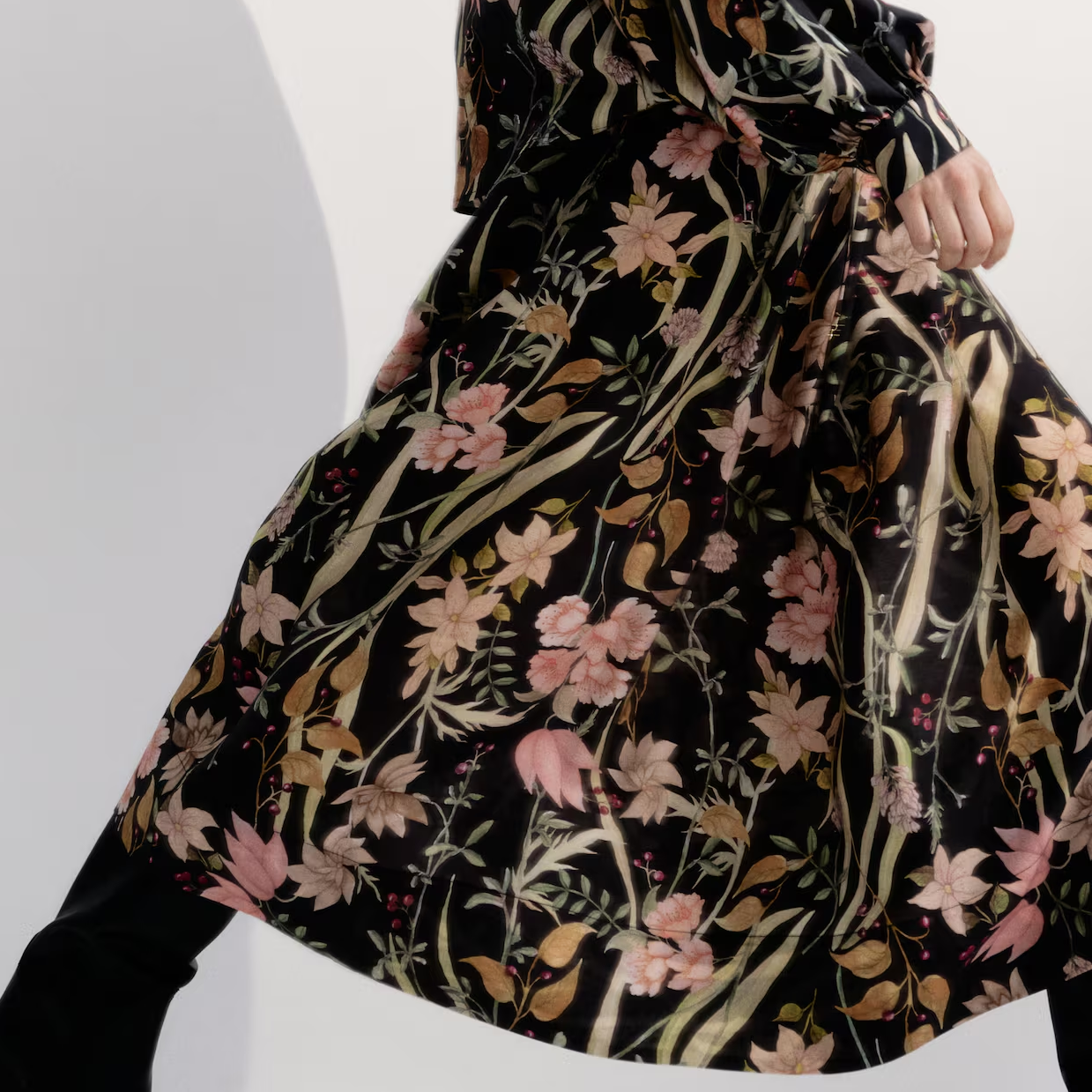 H&amp;amp;M floral maxi skirt