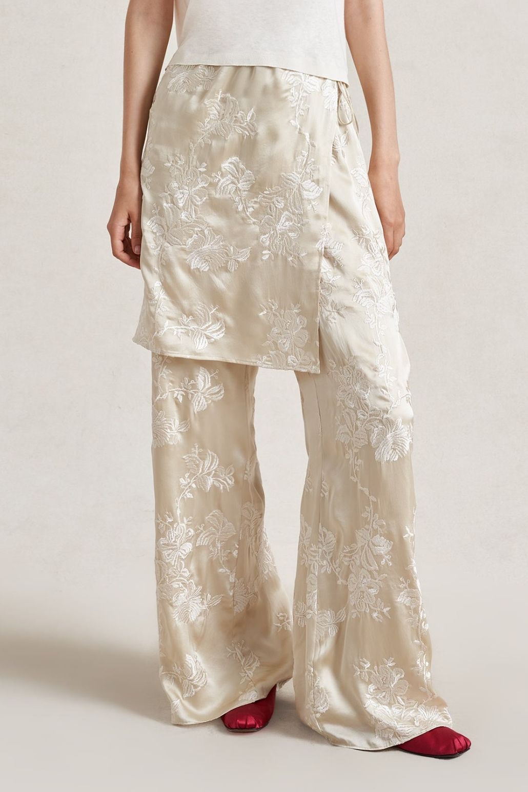 Madison Sarong O/s in Cream