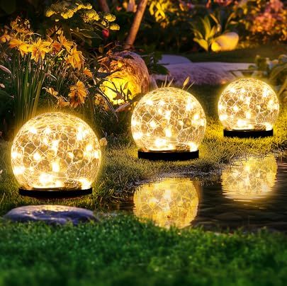Solar Lights Outdoor Garden, Solar Globe Lights Waterproof, Cracked Glass Ball Outdoor Decorations for Balcony Backyard Yard Patio Porch (4 Pack, Warm White)