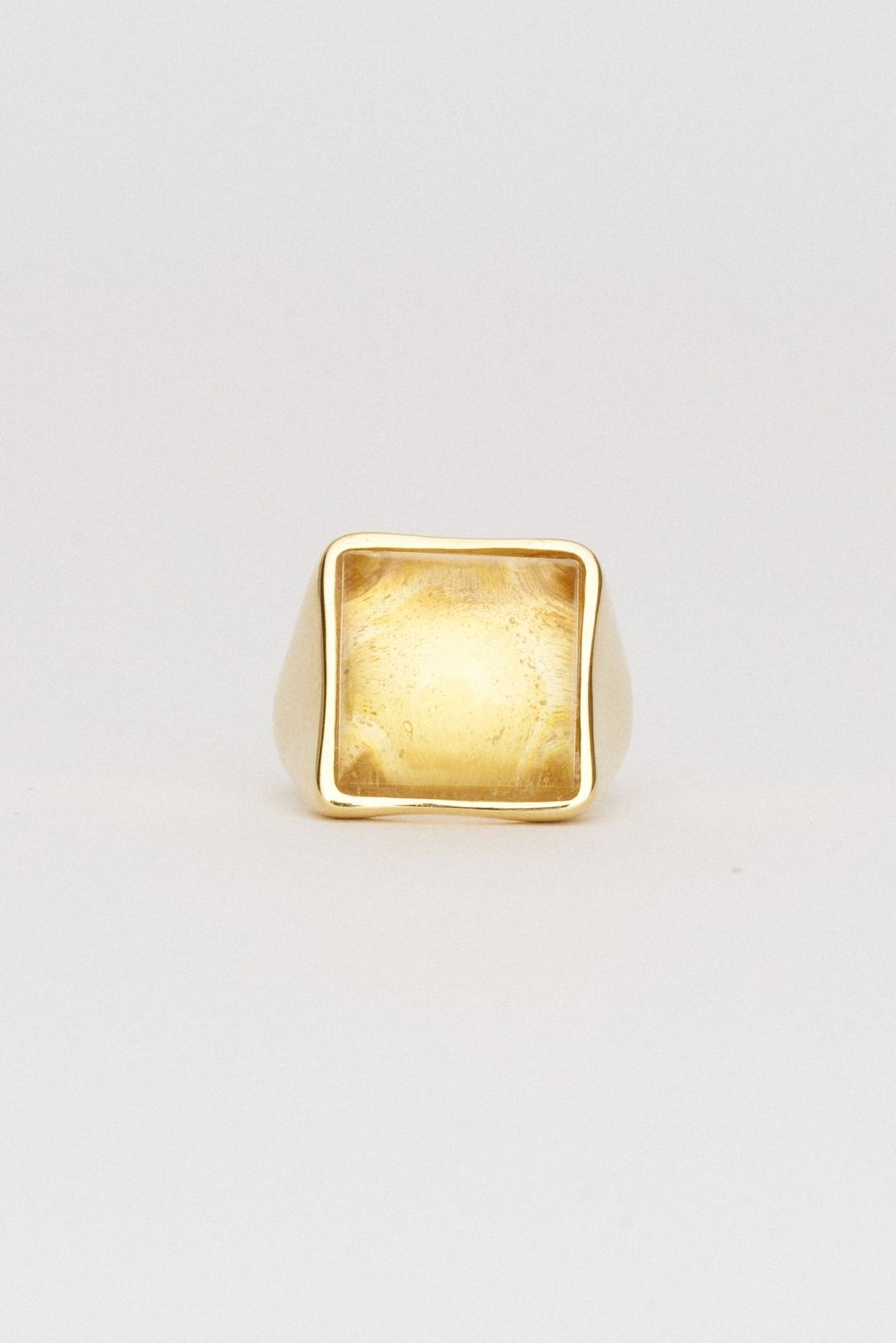 The Luques Square Signet Ring in Yellow Citrine