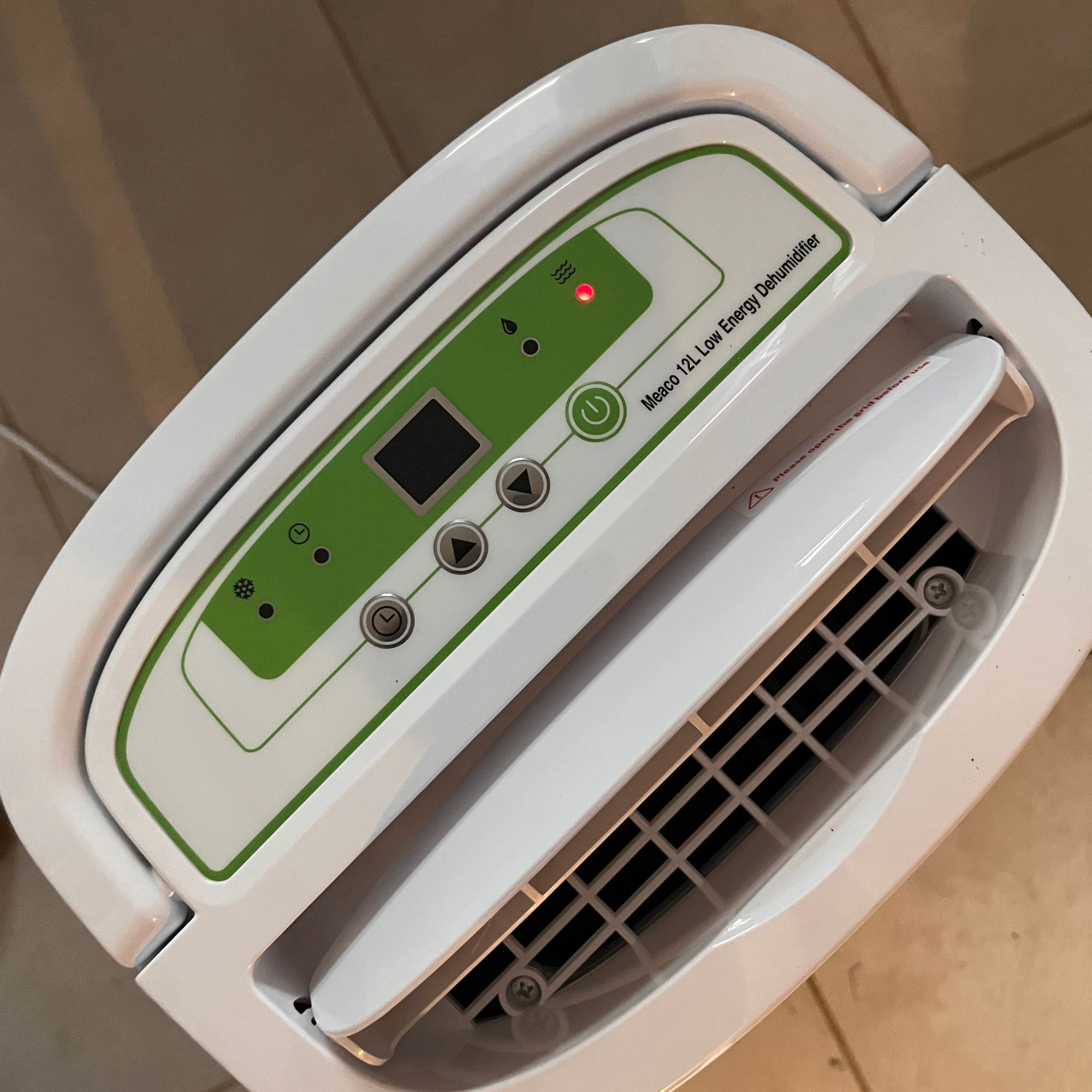 meaco 12l low energy platinum dehumidifier water tank full