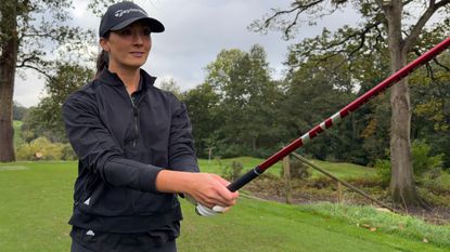 Jess Ratcliffe visualising her tee shot