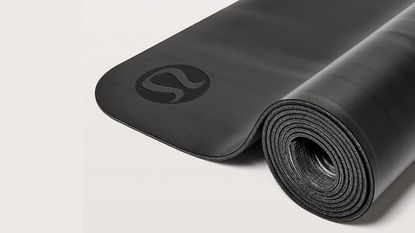 Lululemon The Reversible Mat 3mm rolled