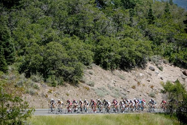 The chase on the climb.