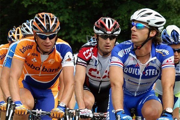 Jan Boven (Rabobank) and Servais Knaven (Quickstep) during stage 1