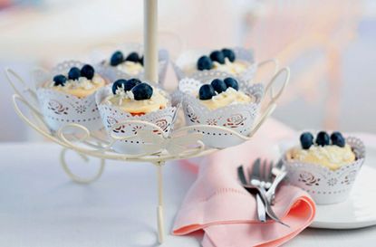 Blueberry and white chocolate cupcakes