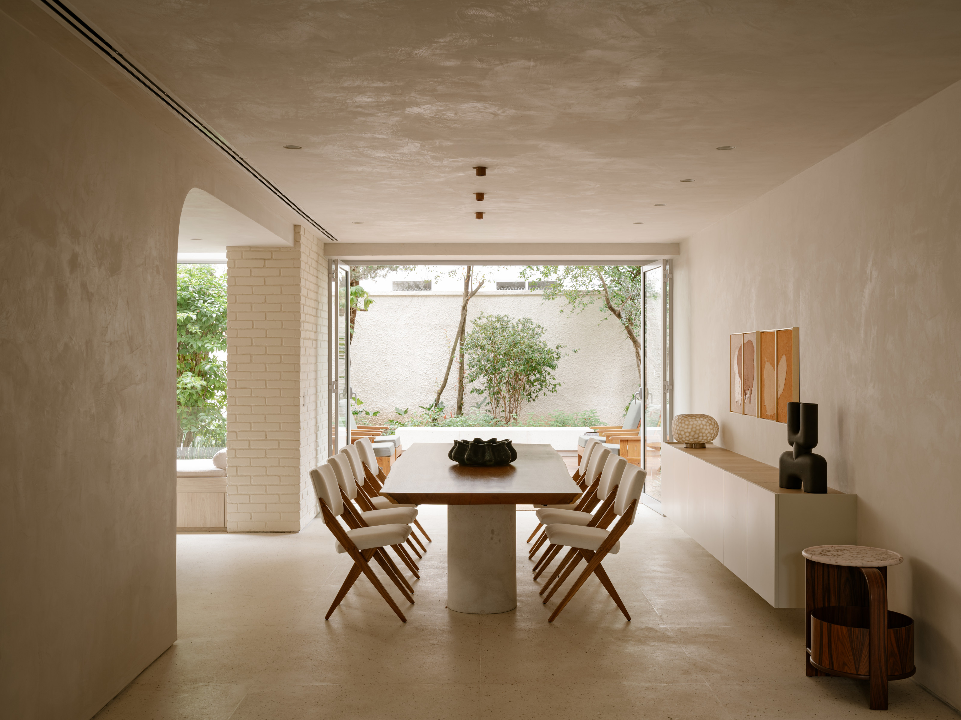 The dining room at Casa Ortiz