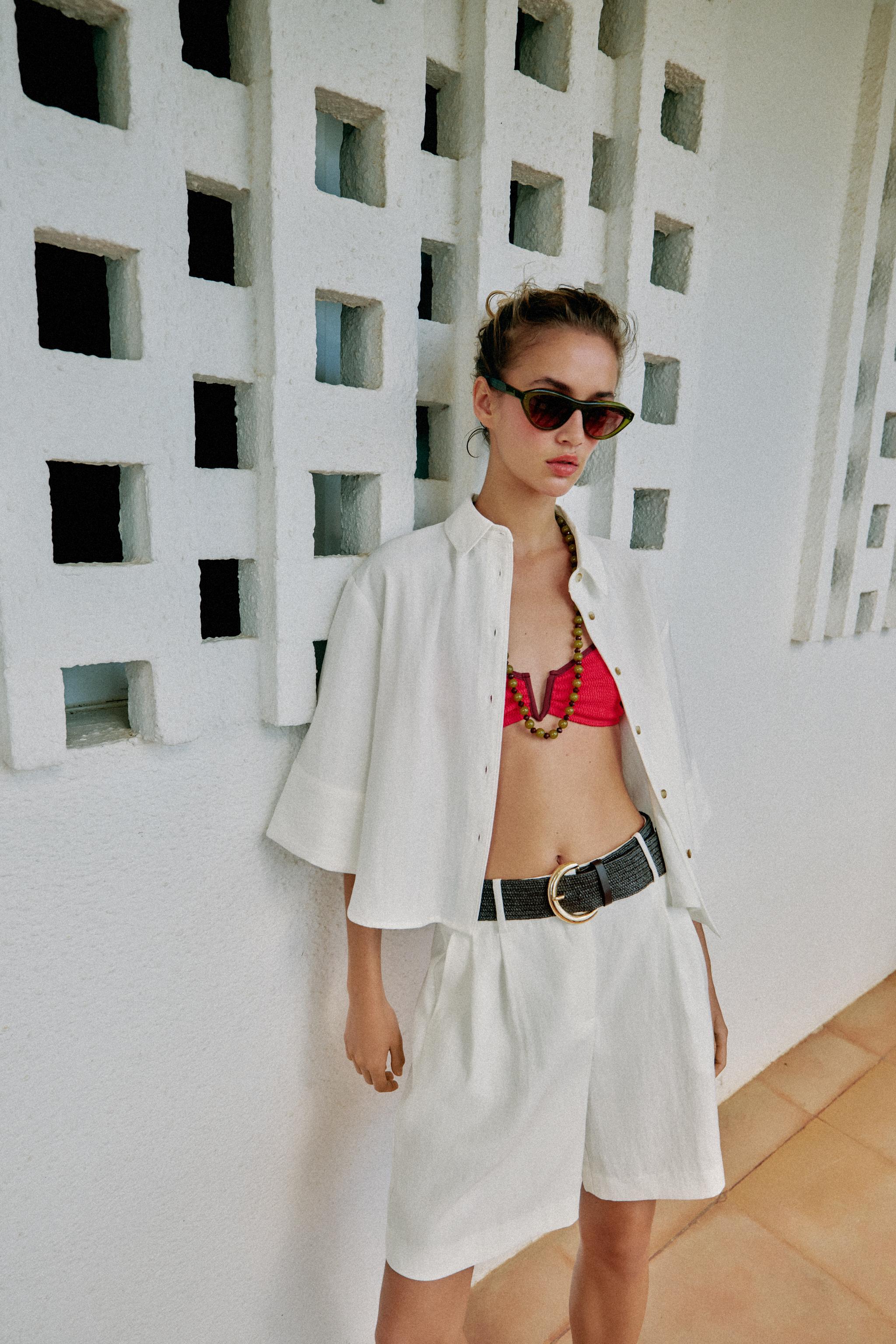 Belted Darted Bermuda Shorts - White - Xs