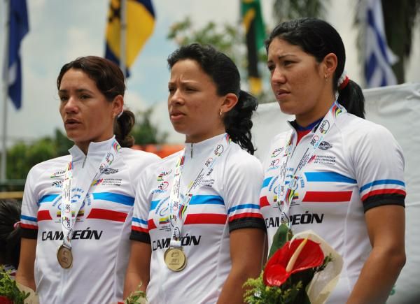 Cuba's women pursuiters took gold