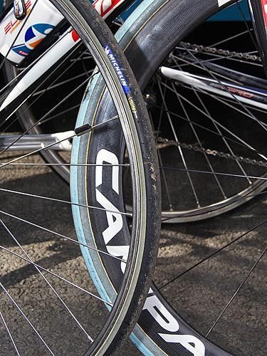 Bouygues Telecom ran a mix of both shallow- and deep-section rims, both of which were wrapped in 'Michelin' tubulars&hellip; only problem is that Michelin doesn't make tubulars.