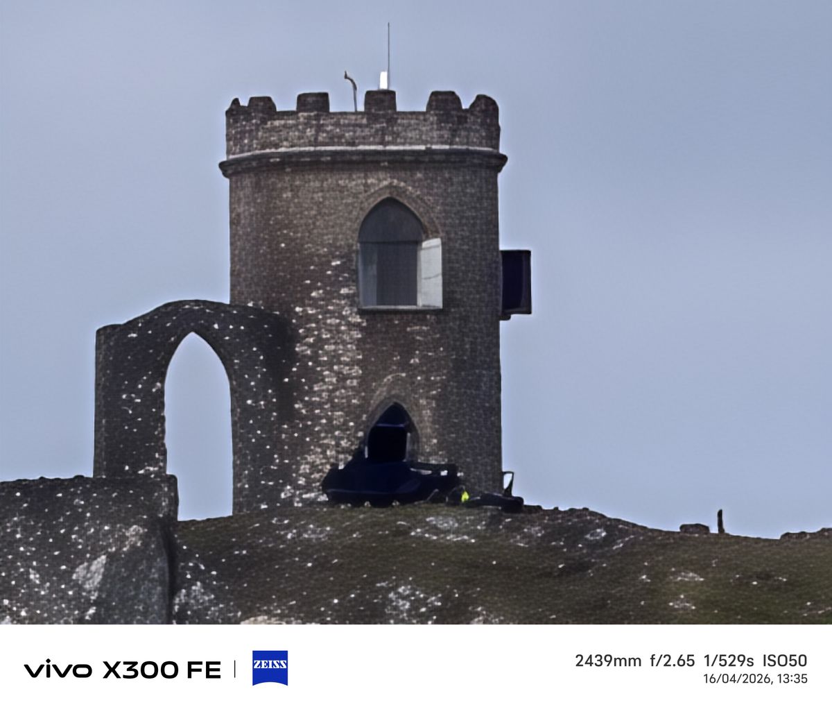 Photo samples from the Vivo X300 FE phone