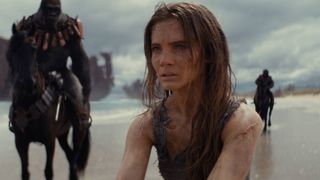Freya Allan as Mae in Kingdom of the Planet of the Apes