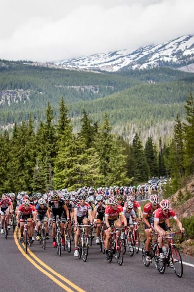 The men near the last climb of the day