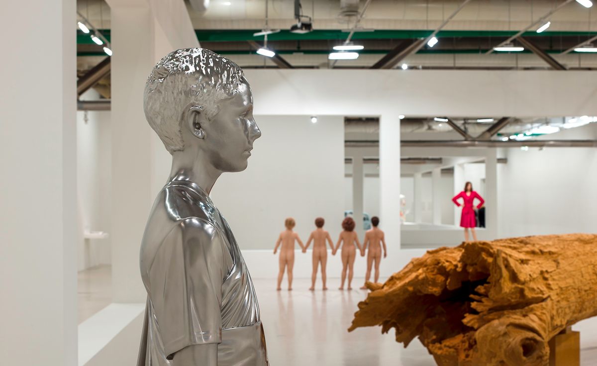 Review: Charles Ray's Paris shows are disturbingly human