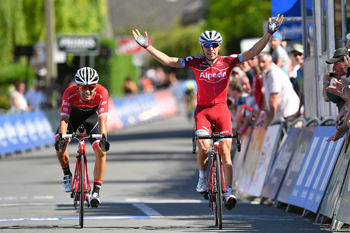 Maurits Lammertink bests Ruben Guerreiro at the Baloise Belgium Tour's stage 4 finish.