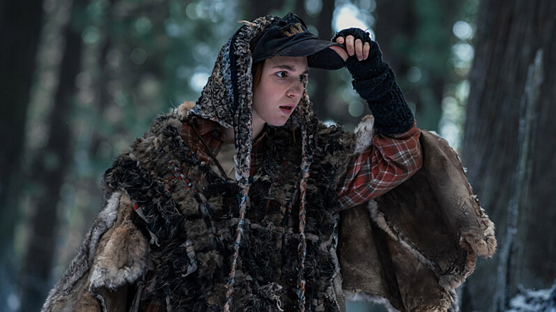 Shauna holds her hat in Yellowjackets season 3