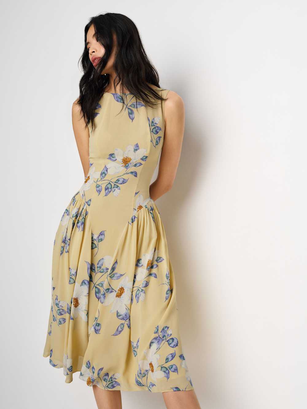 Anelis Dress