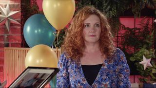 Coronation Street - Fiz is stunned by Mimi