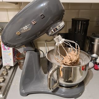 Frosting in the Smeg mixer