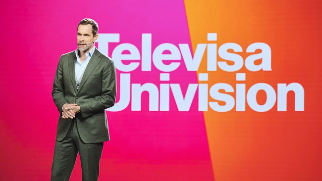 Wade Davis during a TelevisaUnivision event announcing the company&#039;s ViX streaming service.