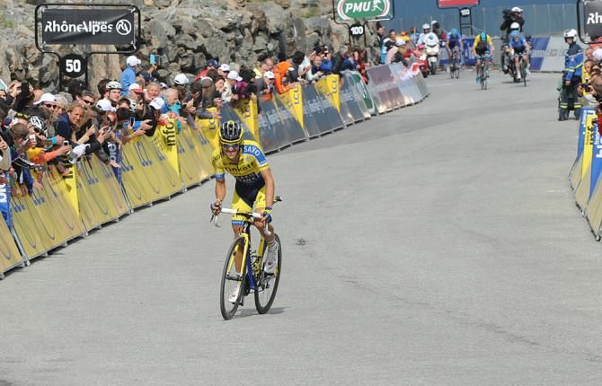 Alberto Contador (Tinkoff Saxo) rides into the leader's jersey