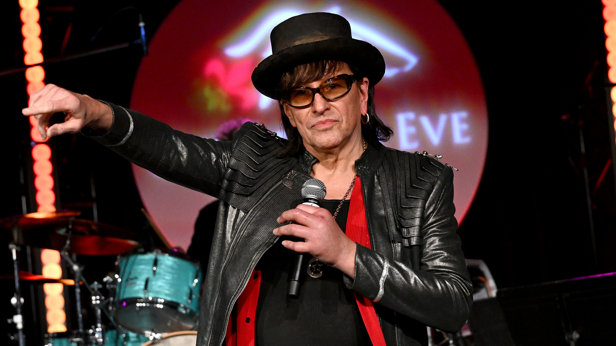 Richie Sambora performs atthe 12th Annual Unbridled Eve Kentucky Derby Gala at The Galt House Hotel on May 02, 2025 in Louisville, Kentucky. His left hand is swollen from an injury he sustained days earlier when he broke it while playing touch football