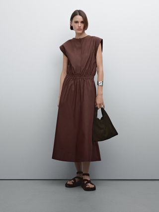 v4QabKLS2PMYTsKJfYLaf7-320-80 21 عملية بيع Massimo Dutti التي سيتم بيعها أولاً
