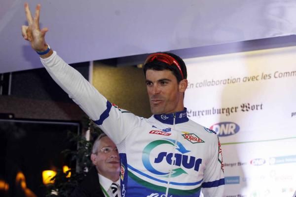 Jimmy Engoulvent (Saur-Sojasun) on the podium.