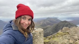 Bla Bheinn: Sian on summit