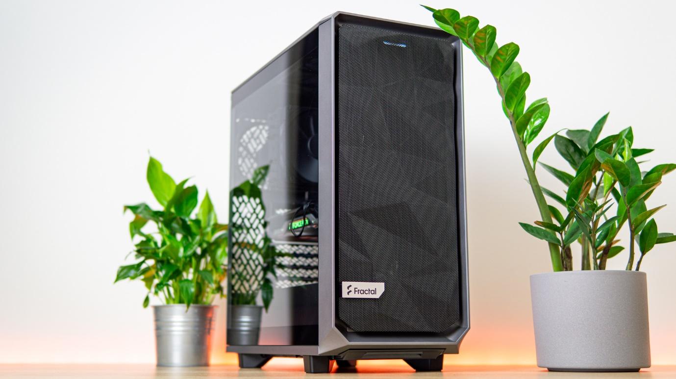 defined s pc case