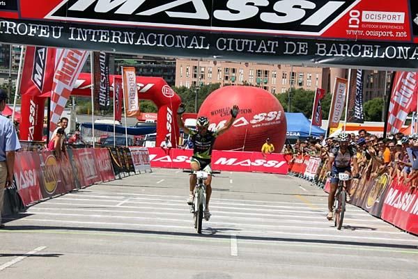 Jose Antonio Hermida (Multivan Merida) wins.