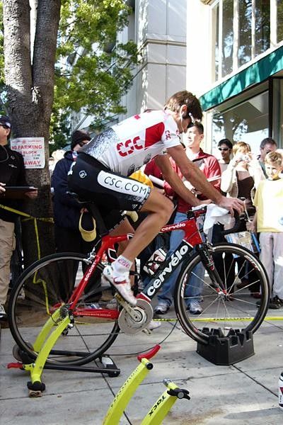 Team CSC's Bobby Julich warms up prior to the start of the opening prologue of the Tour of California; note the O.Symetric chainrings that he often uses for time trials.