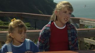Michelle and Stephanie talking to DJ on Full House.