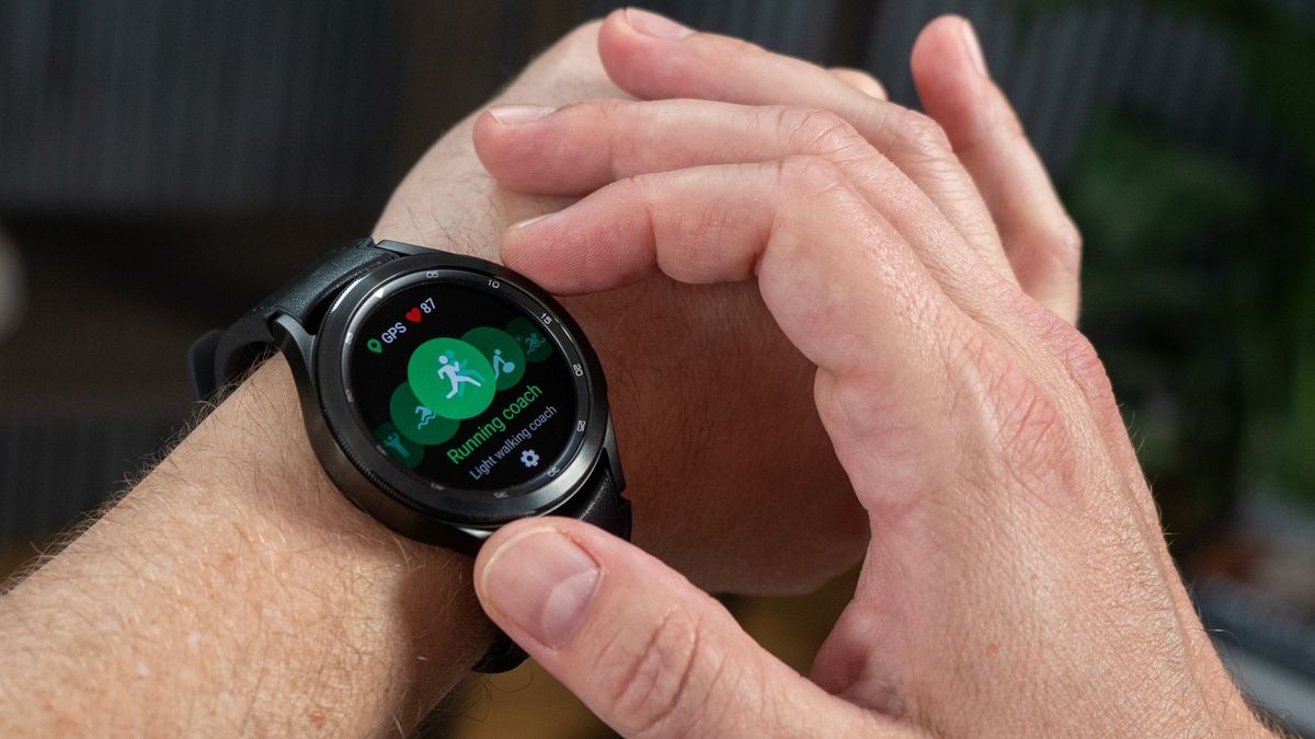 Leftover Memorial Day deal makes the Galaxy Watch 4 Classic cheaper than it’s ever been