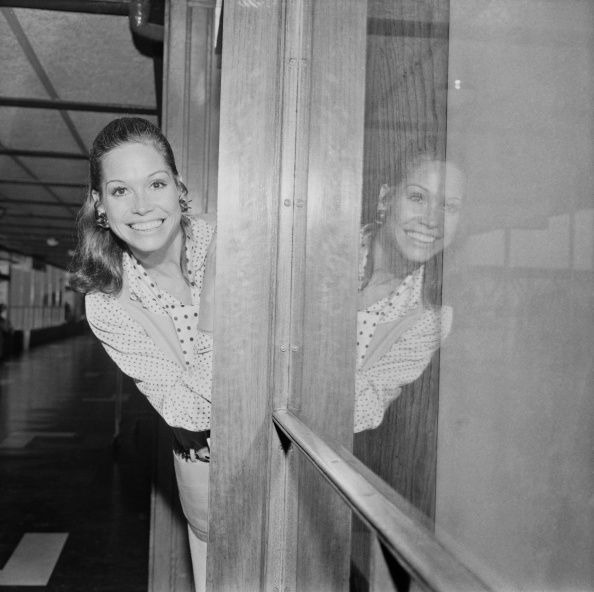 Mary Tyler Moore. 