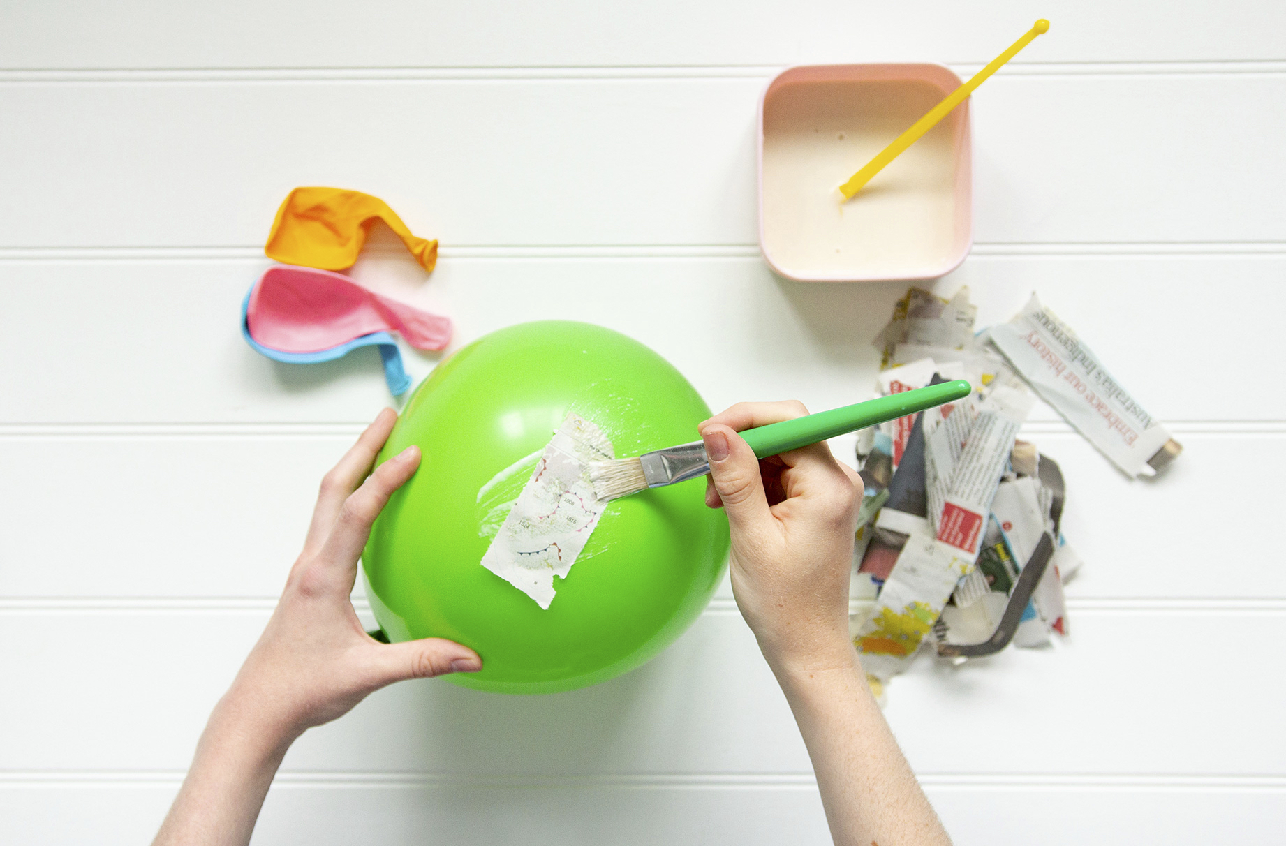 Use a balloon to make a paper mache bowl