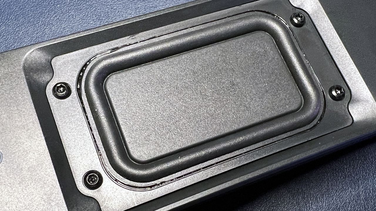 Drop BMR1 Nearfield Monitors
