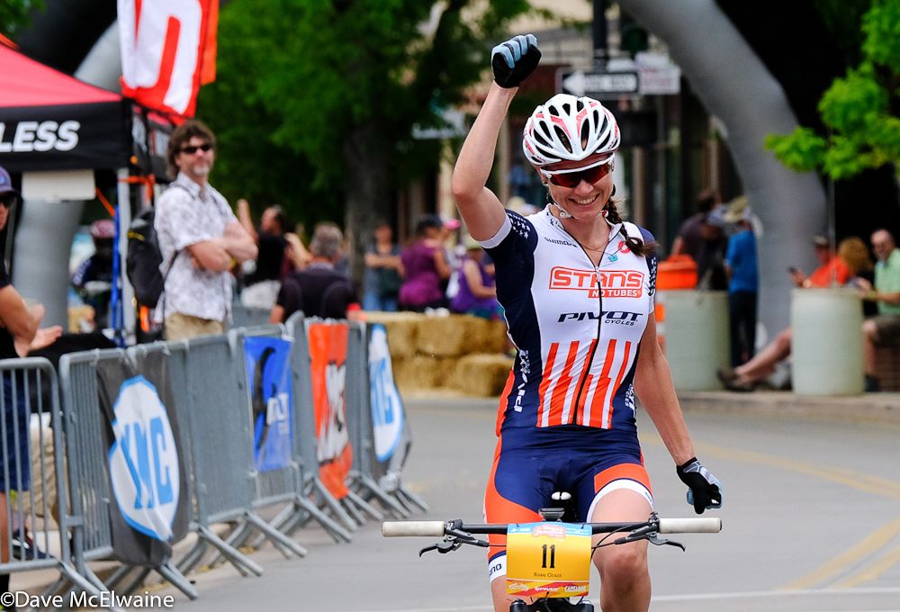 Rose Grant (Stans NoTubes-Pivot) taking the win at the Grand Junction Off-Road.