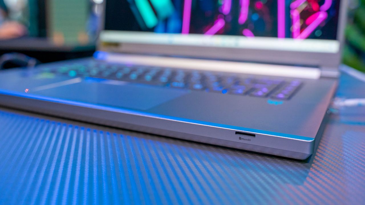 Acer Predator Triton 16
