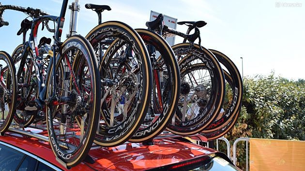 The two Lotto-Soudal riders on discs meant the team car needed a mix of spare wheels