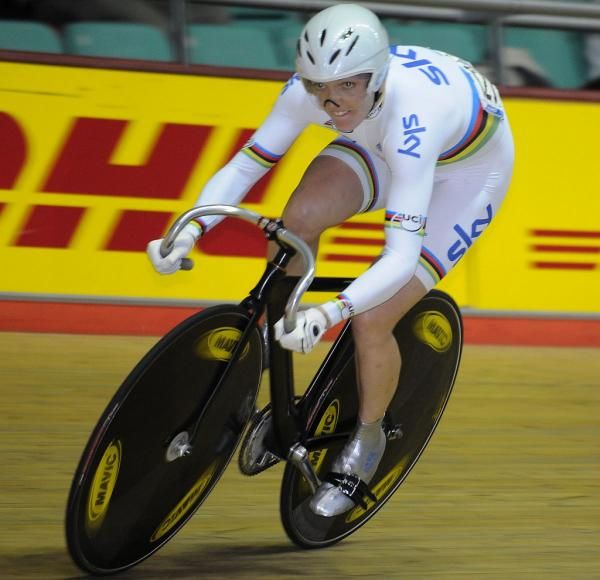 Team Sky's Victoria Pendleton showed why she's the Olympic champion in the women's sprint.